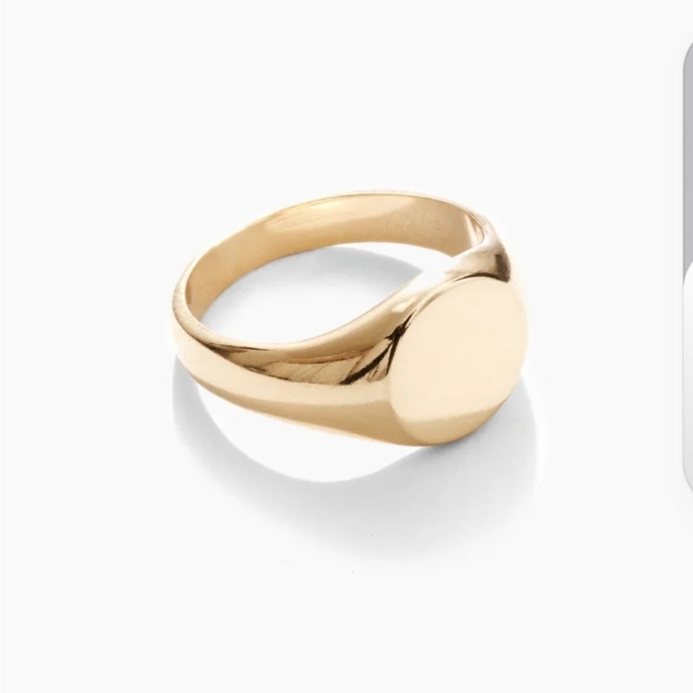 Thatch Gold Signet Ring